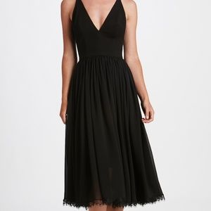 Dress The Population -- NWOT! Size XL